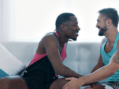 Grosse bite, Noire, Sucer une bite, Gorge profonde, Queue, Hard, Interracial, Mouillée