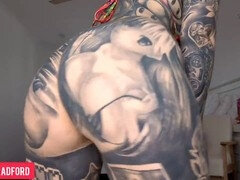 Любители, Большая жопа, Бикини, Белье, Зрелые, Милф, Табу, Тату