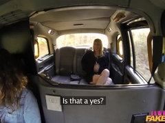舐める尻, 美女, 車, 女, 指いじり, レズビアン, なめる, スパンキング