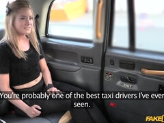 Leie, In den arsch, Auto, Fingern, Lecken, Zierlich, Muschi, Arsch lecken