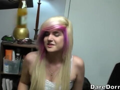 デカ尻, ブロンド, 学生寮, 女 人男 人, ガリガリ