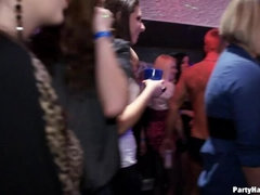 Enthousiasteling, Grote mammen, Aangekleed, Handbeurt, Orgie, Panty, Feest, Kousen