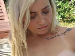 Enthousiasteling, Blond, Harig, Hd, Buiten, Biljart, Alleen, Strippen