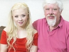 Cul, Blonde, Sucer une bite, Branlette thaïlandaise, Rasée, Maigrichonne, Adolescente, Nénés