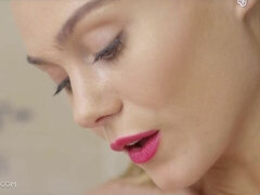 Blonde, Mignonne, Lingerie, Chatte, Rasée, Solo, Adolescente, Toilettes