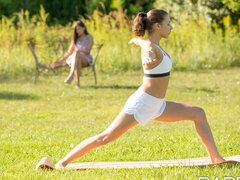 Lesbisch, Masturbation, Natürlichen titten, Im freien, Rasiert, Dürr, Entkleiden, Jungendliche (18+)