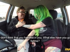 Amateur, Beauté, Gros seins, Plantureuse, Voiture, En levrette, Léchez, Chatte