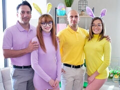 Sucer une bite, En levrette, Groupe, Orgie, Rousse roux, Maigrichonne, Adolescente, Nénés