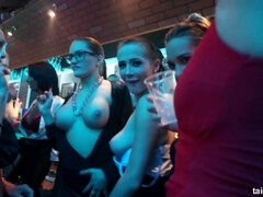 デカパイ, 巨乳な, 酔っぱらう, ハードコア, レズビアン, 淫乱熟女, オージー, オッパイの