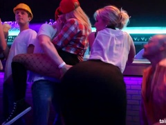 Verga grande, Vestidas, Pajear, Sexo duro, Lesbiana, Orgía, Intercambio de parejas, Mojado