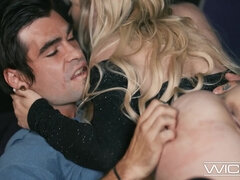 Gros seins, Blonde, Sucer une bite, Dingue, Queue, Réalité