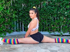 Gros cul, Mignonne, Poilue, Branlette thaïlandaise, Fille latino, Pov, Adolescente, Nénés