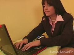Lovehomporn sex with wet queen bee from Love Home Porn