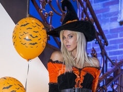 18 jaar, Anaal, Kont, Grote lul, Blond, Pijpbeurt, Hondjeshouding, Natuurlijke tieten