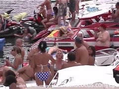 Amateur, Blonde, Brunette brune, Collège université, Exhib, Innocente, Public, Étudiant