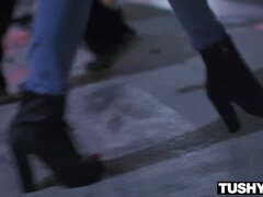 In den arsch, Arsch, Blasen, Paar, Kehlenfick, Hd, Lingerie, Spielzeuge