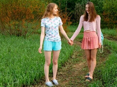 69 negenenzestig, Blond, Zoenen, Masturbatie, Kut duiken, Mager, Strippen, Tieten likken