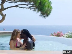 Grosse bite, Sucer une bite, Noir ébène, Faciale, Hd, Énorme, Interracial, De plein air