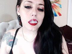 Amateur Brazilian female dom enjoys smoking and dominating her submissive