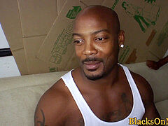 Noire, Mature, Mère que j'aimerais baiser