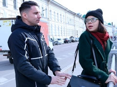 Sucer une bite, Mignonne, En levrette, Branlette thaïlandaise, Embrassement, Mamelons, Rasée, Maigrichonne