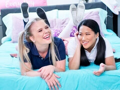 Nana, Grosse bite, Sucer une bite, Brunette brune, Interracial, Seins naturels, Maigrichonne, Adolescente