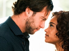 Sucer une bite, Brunette brune, Noir ébène, Talons, Interracial, Maigrichonne, Adolescente, Nénés