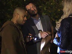 Sucer une bite, Partouze, Groupe, Interracial, De plein air, Police, Fils, Jarretelles