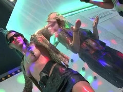 Rubia, Bailar, Sexo duro, Interracial, Orgía, Fiesta, Intercambio de parejas, Mojado