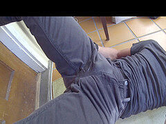 Семяизвержение, Мастурбация, На природе