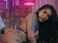 Anal, Lécher le cul, Gros seins, Sucer une bite, Brunette brune, Queue, Fille latino