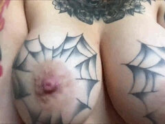 18 ans, Gros seins, Plantureuse, Tir de sperme, Faciale, Hard, Adolescente, Nénés