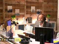 Анальный секс, Большие сиськи, Дилдо, Лесбиянка, Лизание, Милф, Киски, Игрушки