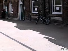 ぽっちゃり, フェラチオ, エロ熟女, イマラチオ, 手コキする, 淫乱熟女, 母, 義母