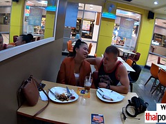 Enthousiasteling, Grote mammen, Rondborstig, Lul, Vriendin, Hardcore, Tiener, Thais