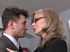 Grosse titten, Blasen, Geile alte tussi, Paar, Muschi, Verführt, Stiefmutter, Ablutschen