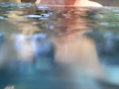 Leie, Grosser arsch, Grosse titten, Hd, Riesig, Pool, Muschi, Schlucken