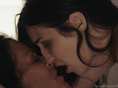 Slaapkamer, Grote mammen, Bedriegen, Spijkerbroeken, Zoenen, Natuurlijke tieten, Doordringend, Kut duiken