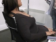 ぽっちゃり, デカチン, フェラチオ, デブ, 指いじり, なめる, 馬乗り, 秘密の