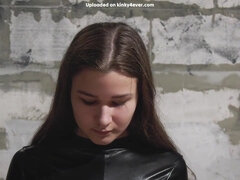 Enthousiasteling, Bondage discipline sadomasochisme, Gebondenheid, Bruinharig, Latex, Kut duiken, Tieten likken, Nat