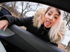 Gros cul, Grosse bite, Voiture, Queue, Seins naturels, De plein air, Adolescente, Nénés