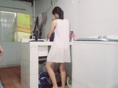 My Stepsister Gives Me a Blowjob While Doing Chores