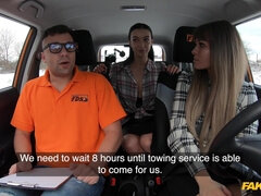 Culo, Gorda, Culo grande, Verga grande, Universidad, Checa, Al aire libre, Trio