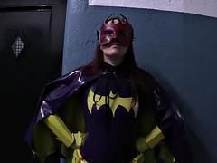 Rostro sentado, Fetiche, Perforación