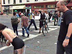Bdsm, Public