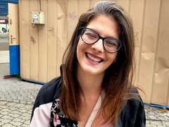 Verga grande, Morena, Estilo perrito, Gafas, Pajear, Interracial, Público, Afeitado