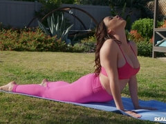 Cunnilingus, Tetas grandes, Rubia, Polla, Masturbacion con pies, Lamidas, Al aire libre, Coño
