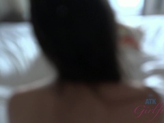 Amateur, Cul, Éjaculation interne, Branlette thaïlandaise, Rasée, Maigrichonne, Fumer, Nénés