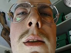 Язык в попке, Брюнетки, Европейки, Немки, Лизание, Зрелые, Карлики, Сиськи