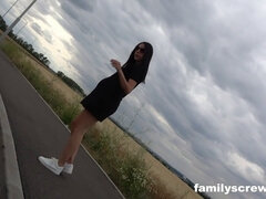 18 ans, Fétiche, Grandpère, Groupe, Branlette thaïlandaise, Mature, Public, Fils